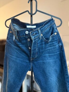 Levi’s Wedgie Straight Jeans Size 28 Dark Wash High Rise Classic Vintage Fit